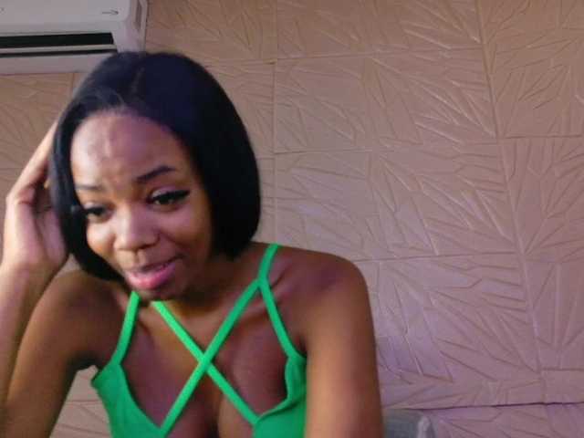 Nina-bae live cam on BongaCams