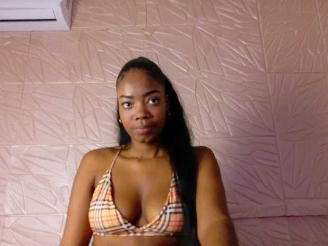 Nina-bae live cam on BongaCams