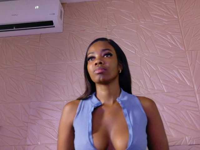 Nina-bae live cam on BongaCams
