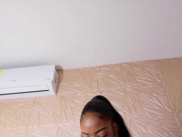 Nina-bae live cam on BongaCams
