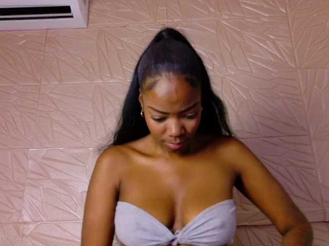 Nina-bae live cam on BongaCams