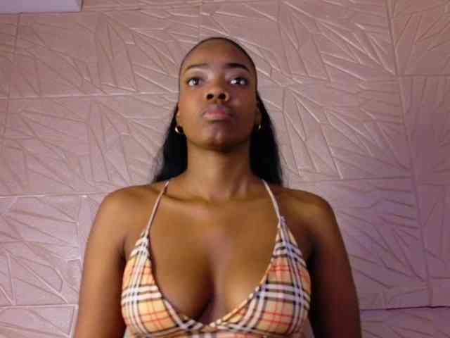 Nina-bae webcam