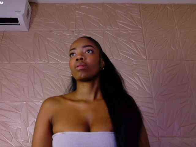 Nina-bae webcam
