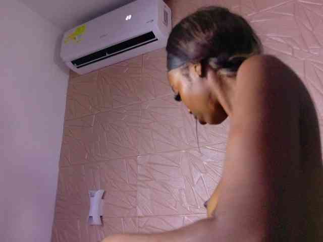 Nina-bae webcam