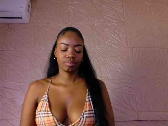 Nina-bae webcam