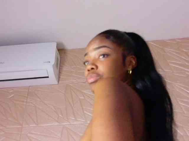 Nina-bae webcam