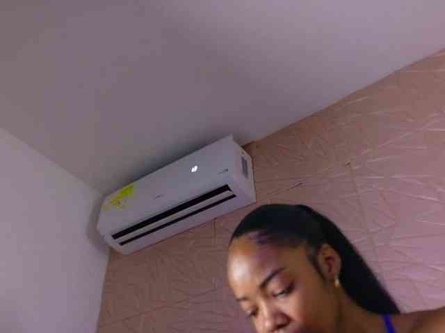 Nina-bae webcam