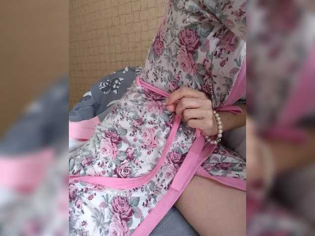 Dina7771 live cam on BongaCams