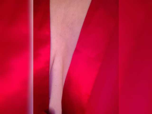 Dina7771 live cam on BongaCams