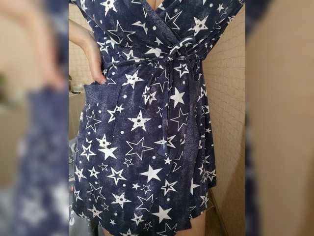 Dina7771 live cam on BongaCams