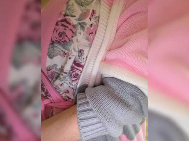 Dina7771 live cam on BongaCams