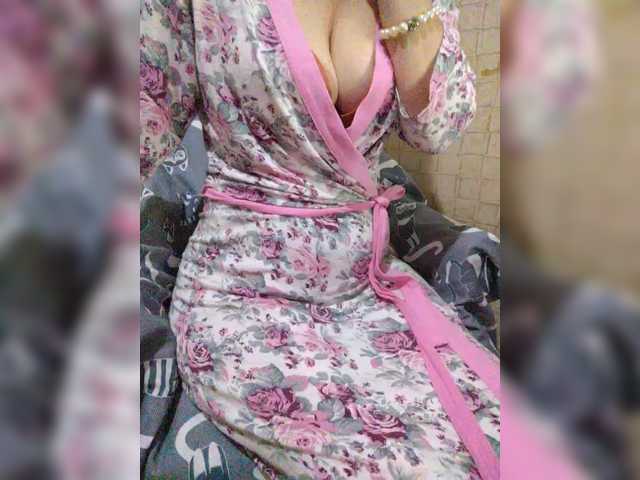 Dina7771 live cam