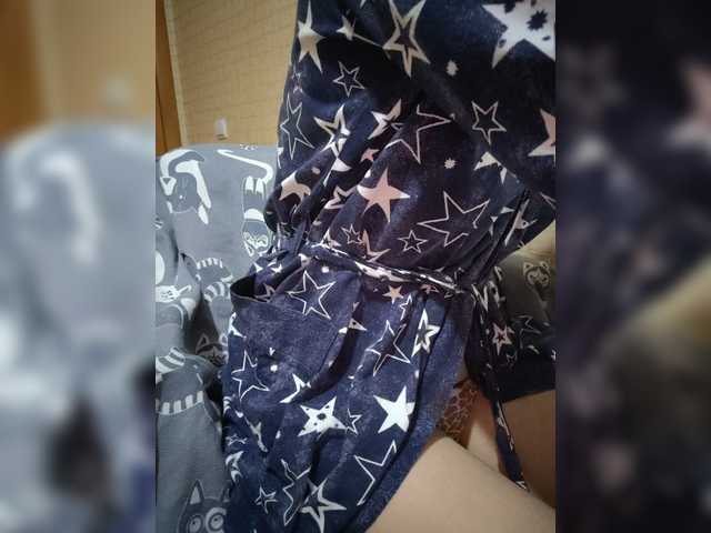 Dina7771 live cam on BongaCams