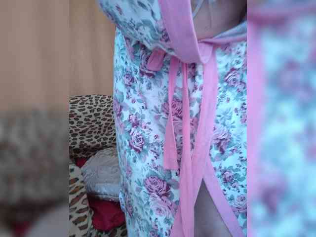 Dina7771 webcam