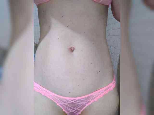 Dina7771 webcam