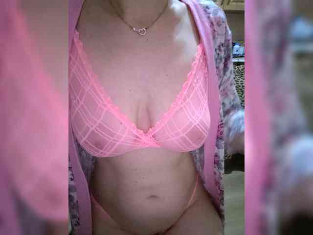 Dina7771 webcam