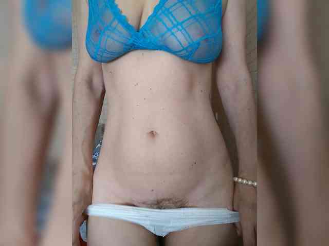 Dina7771 webcam
