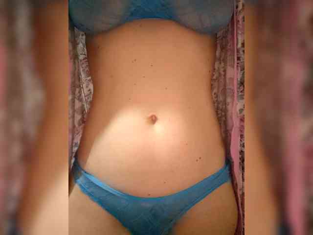 Dina7771 webcam