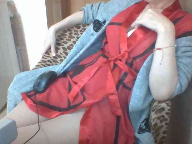 Dina7771 webcam