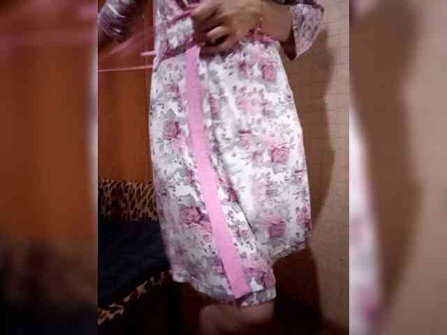 Dina7771 webcam