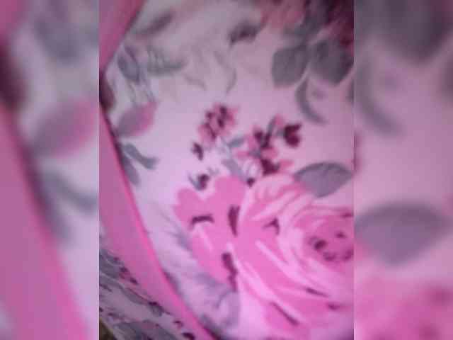 Dina7771 webcam