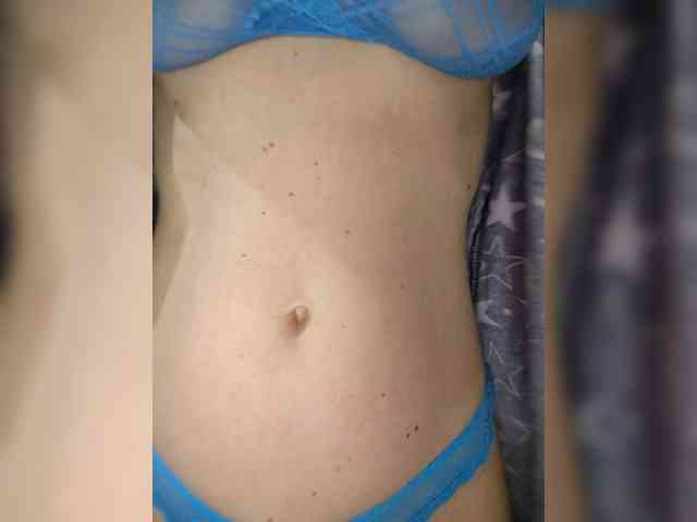 Dina7771 webcam