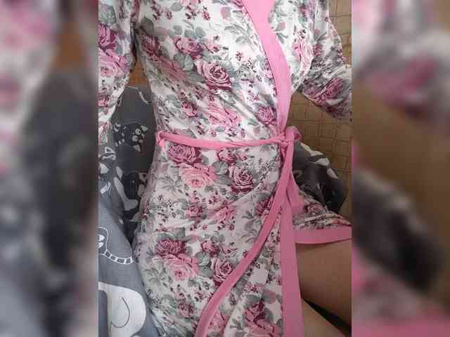 Dina7771 webcam