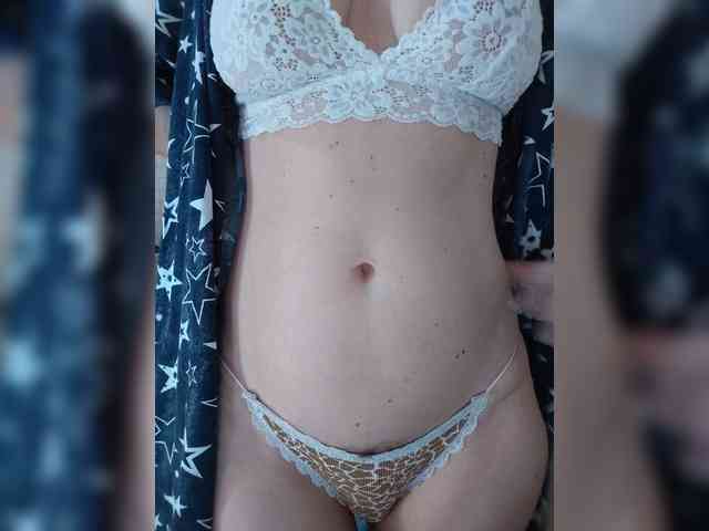 Dina7771 webcam
