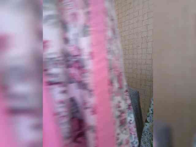 Dina7771 webcam
