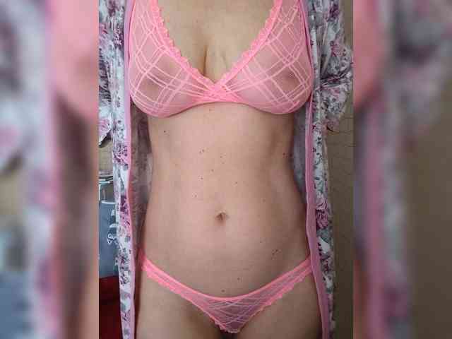 Dina7771 webcam