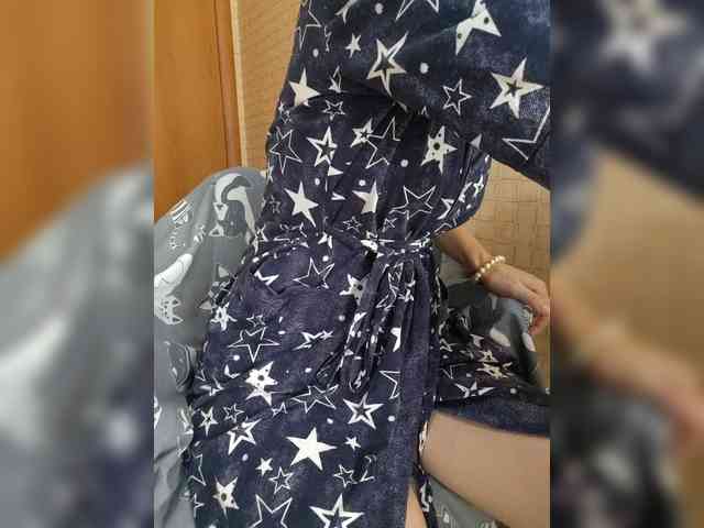 Dina7771 webcam