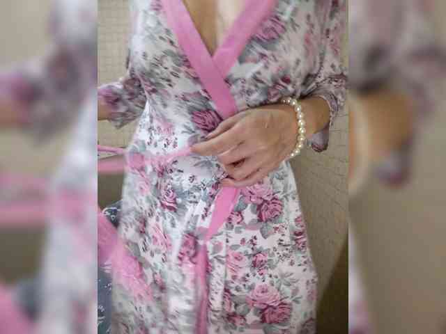 Dina7771 webcam