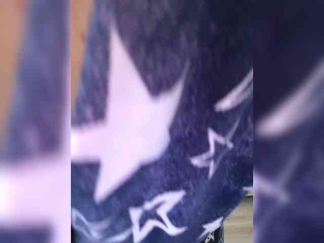 Dina7771 webcam