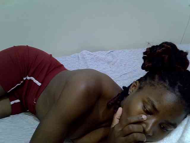 Babyhott webcam