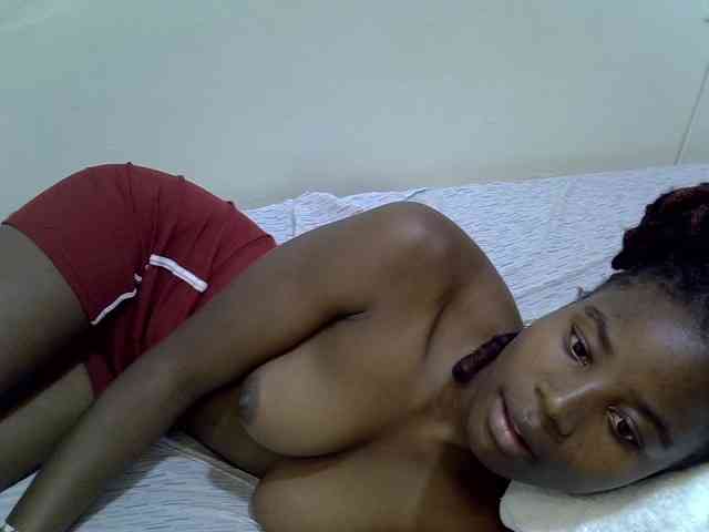Babyhott webcam