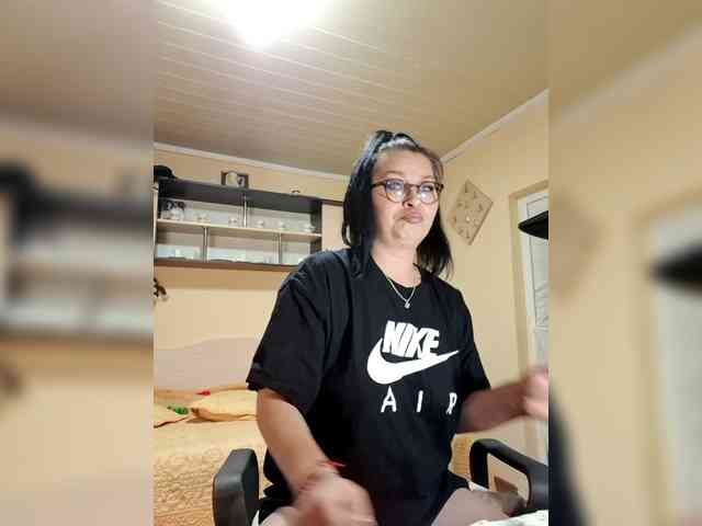 Alliahhot webcam