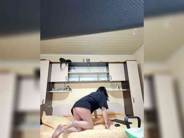 Alliahhot webcam