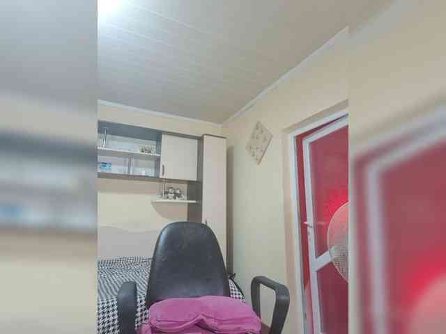 Alliahhot webcam