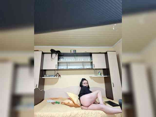 Alliahhot webcam