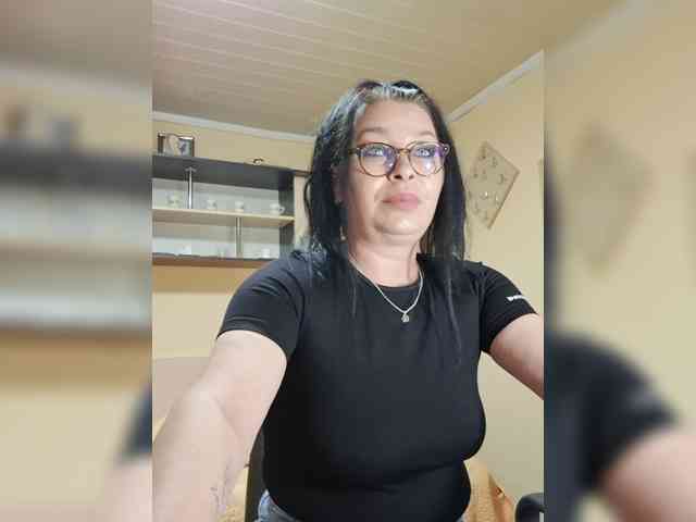 Alliahhot webcam