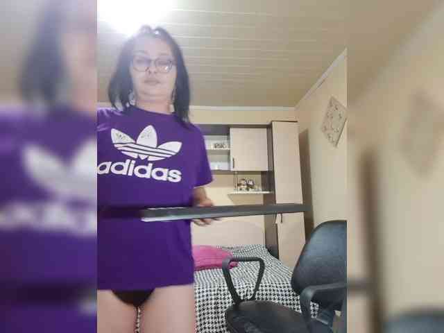 Alliahhot webcam
