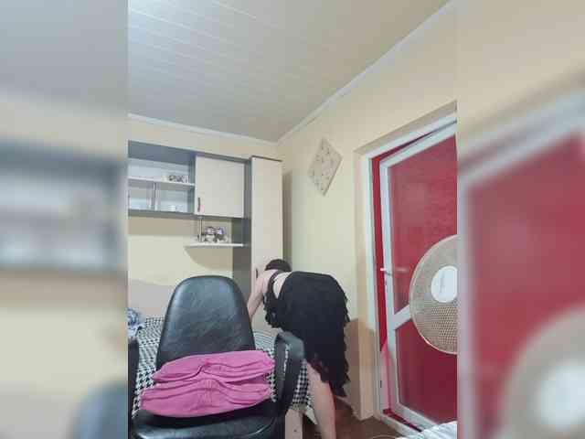 Alliahhot webcam