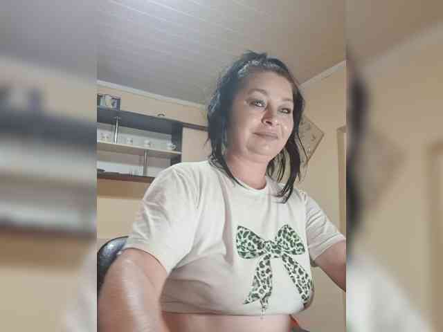 Alliahhot webcam
