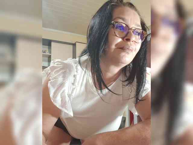Alliahhot webcam