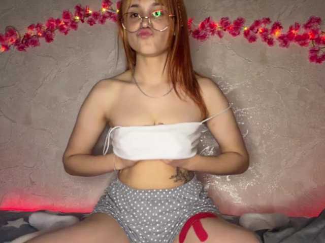 RamonaTags live cam on BongaCams