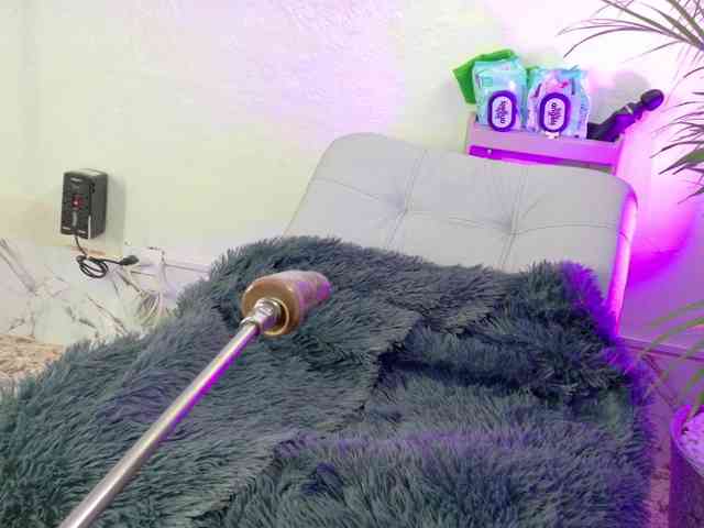 Alexa-blue Live Webcam on BongaCams