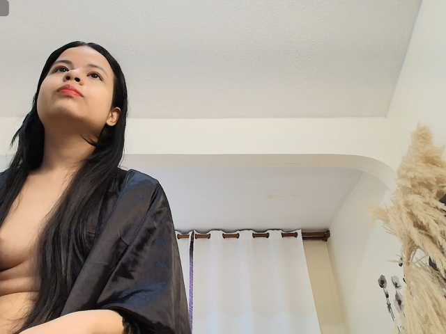 MiniLove01 live cam on BongaCams