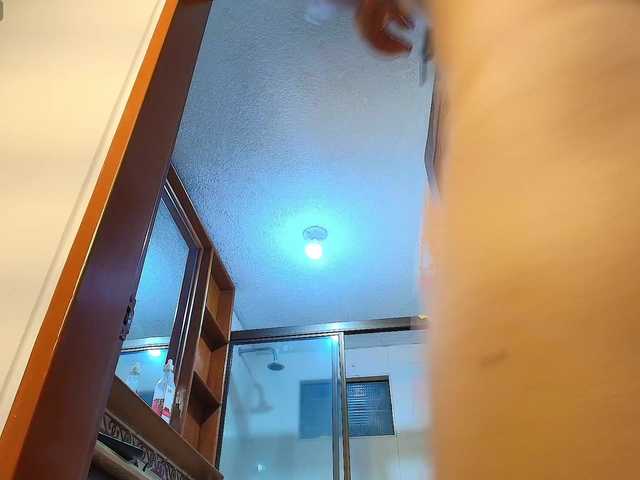 MiniLove01 live cam on BongaCams