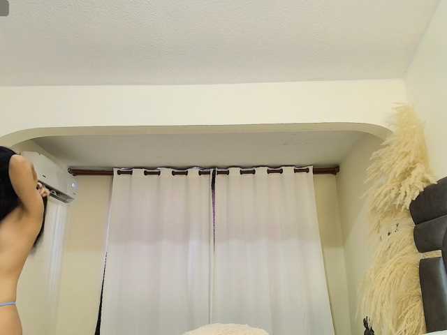 MiniLove01 live cam on BongaCams