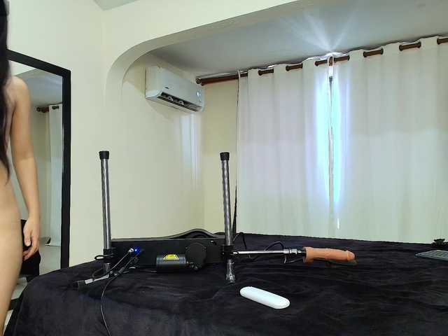 MiniLove01 live cam on BongaCams